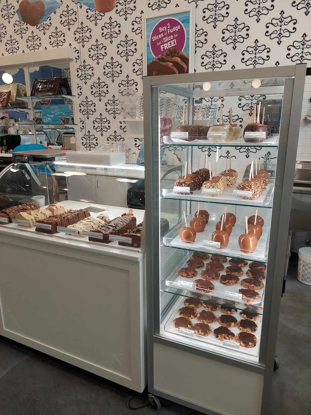 Indianapolis Fudge and Caramel Apples Showcase